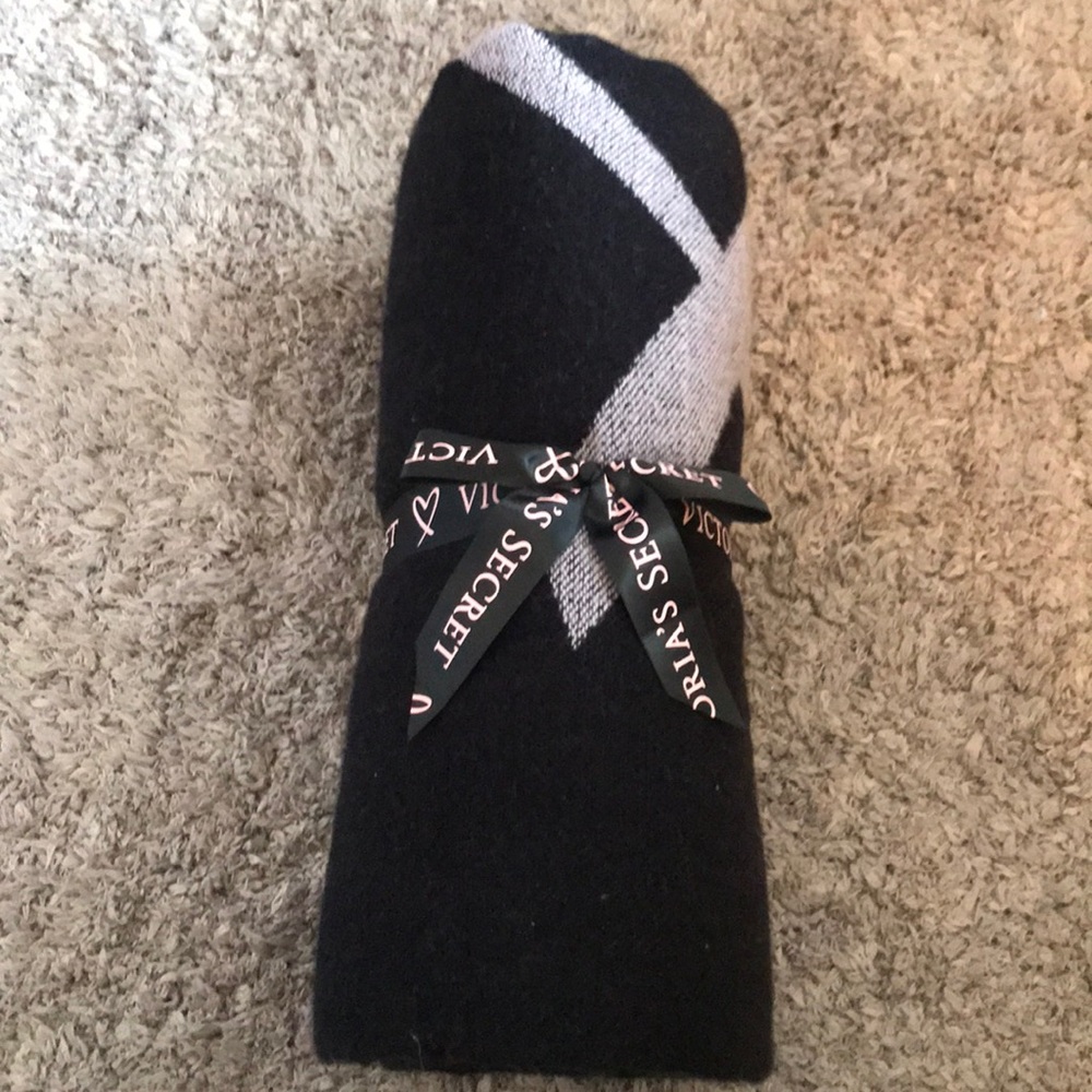 NWT black Victoria Secret blanket